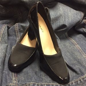 ELLEN TRACY black heels 👠
